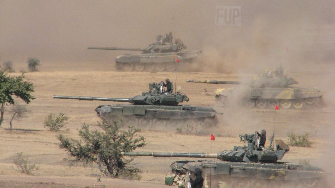 IA_T-90_in_action