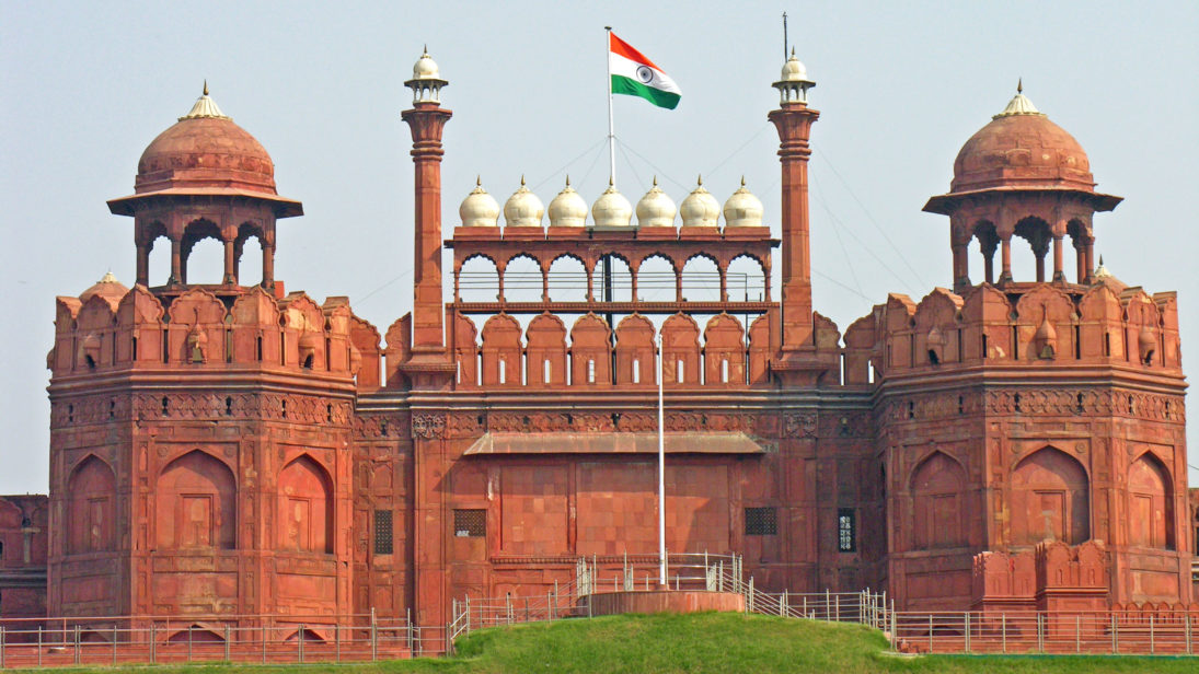 India-0037_-_Red_Fort_(2214262369)