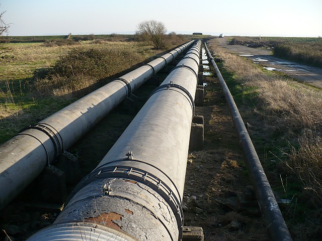 British_Steel_pipeline,_Caldicot_Level_-_geograph.org.uk_-_689097