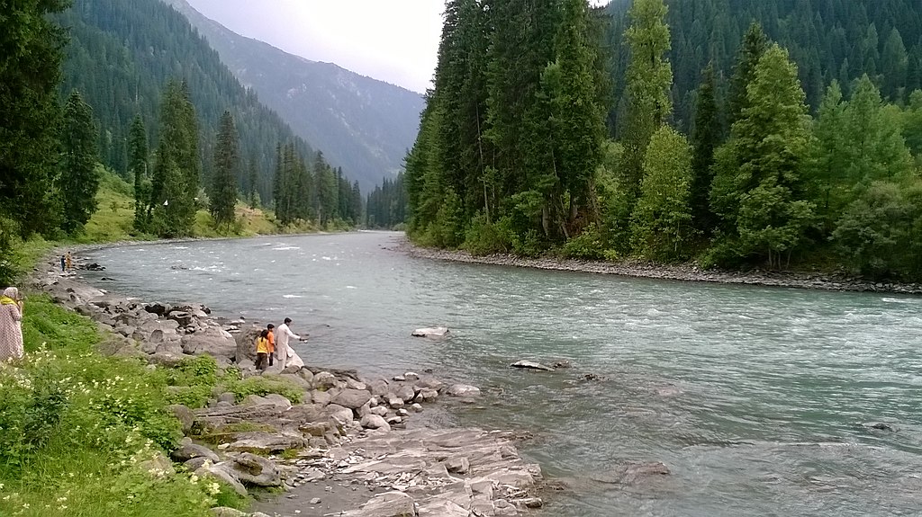 Neelum_River_(Pakistan)_13