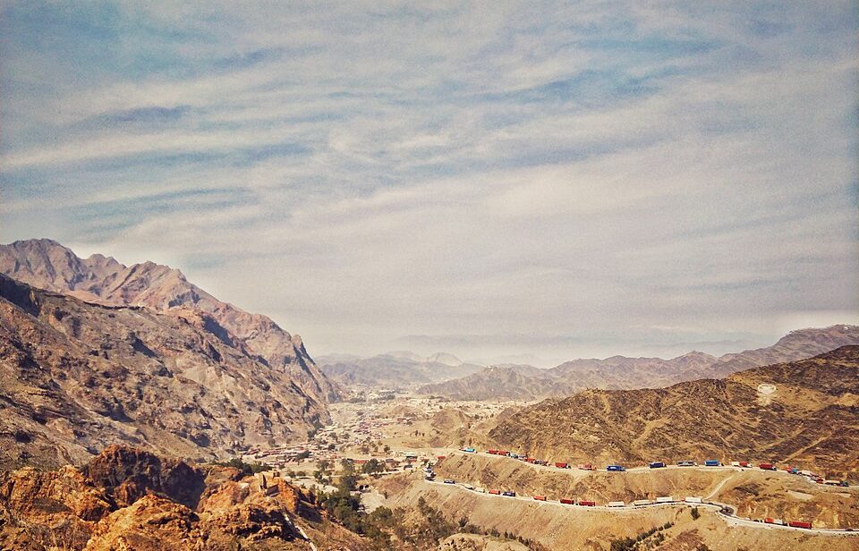 960px-Torkham_border